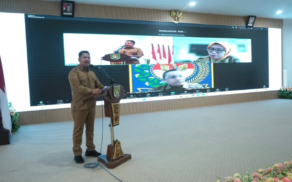 Thumbnail Berita - Rianto Ikuti Sosialisasi Penguatan BLUD Secara Zoom Bersama Dirjen Bina Keuangan Kemendagri