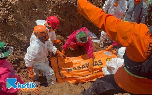 Thumbnail Berita - 20 Korban Longsor Cilacap Telah Ditemukan; Pencarian Diperpanjang Tiga Hari