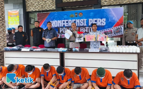 Thumbnail Berita - ‎Polres Batu Tangkap Enam Tersangka Pengedar dalam Lima Kasus Narkoba