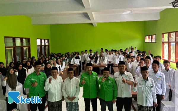 Thumbnail Berita - Ketua PKB Trenggalek Apresiasi Sekolah Kader Perubahan Ke-4 yang Didominasi Kaum Hawa