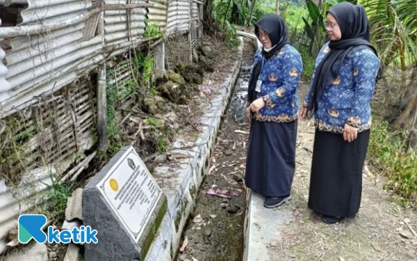 Thumbnail Berita - Pemprov Jatim Apresiasi Pemanfaatan DBHCHT Rp 650 Juta untuk Petani Tembakau di Blitar