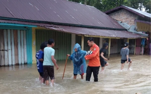 Thumbnail Berita - Deretan Bencana Hidrometeorologi 21–24 November, BNPB: Waspadai Hujan Lebat Berkepanjangan