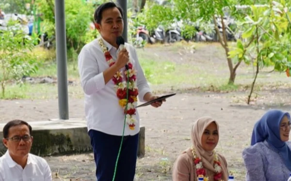 Thumbnail Berita - Hore! Penerbangan Jember-Bali Segera Dibuka, Kado Akhir Tahun dari Gus Bupati