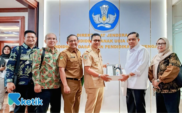 Thumbnail Berita - Masih Membutuhkan 14 Ribu Guru, Bupati Bandung Temui Kemendikdasmen