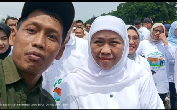 Thumbnail Berita - Inseminator Berprestasi Sumenep Asiyanto Bangga Bertemu Gubernur Khofifah