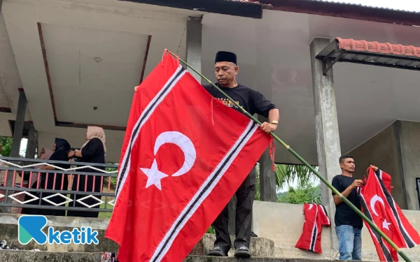 Thumbnail Berita - Pengurus JASA Abdya Terbentuk, Bendera Bulan Bintang Berkibar di Kuburan Syuhada