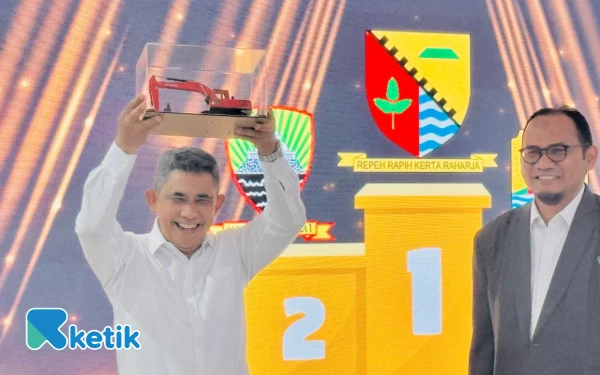 Thumbnail Berita - Sabet 3 Penghargaan, DPUTR Kabupaten Bandung Juara Umum Penyelenggaraan Jasa Konstruksi Tingkat Jabar