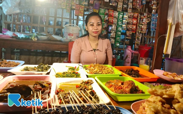 Thumbnail Berita - Angkringan Putri Ragil Ulujami Pemalang Sajikan Pelbagai Menu Lezat nan Murah Meriah