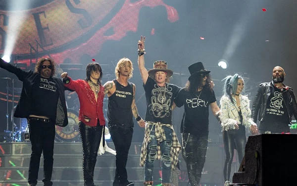 Thumbnail Berita - Dua Lagu Baru Siap Meluncur, Guns N’ Roses Targetkan Tur Dunia Ambisius!