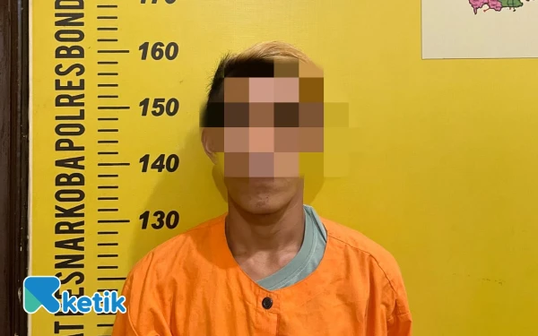 Thumbnail Berita - Gerak Cepat Satresnarkoba Polres Bondowoso, Dua Kurir Sabu Ditangkap saat Melintas di Arak–Arak