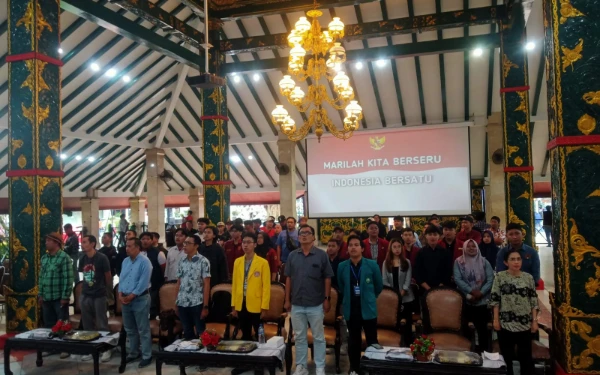 Thumbnail Berita - Revolusi Mental Suporter Dimulai dari Malang, Dapat Restu PSSI dan Kemenpora