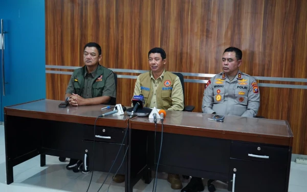 Thumbnail Berita - Dampak Bencana Hidrometeorologi Sumut-Aceh-Sumbar: 174 Wafat, BNPB Kerahkan Starlink & Modifikasi Cuaca