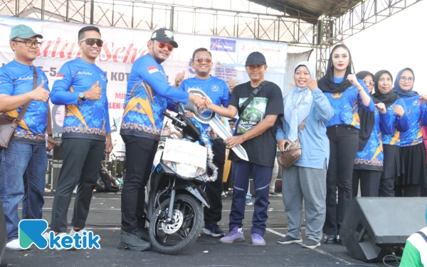 Thumbnail Berita - Kejutan HUT KORPRI, ASN Kota Tegal Bawa Pulang Motor