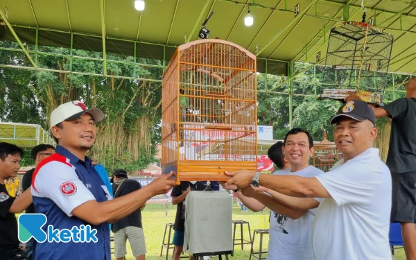 Thumbnail Berita - Prestisius di Akhir Tahun: Kajari Sleman Cup 2025 Jadi Ajang Silaturahmi Akbar Kicau Mania DIY-Jateng