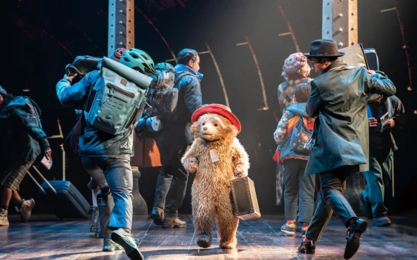 Thumbnail Berita - "Paddington: The Musical" Resmi Debut di West End London