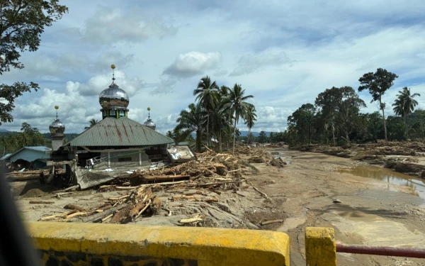 Thumbnail Berita - Sumatera Utara Berduka, Korban Meninggal Dunia Mencapai 217 Jiwa