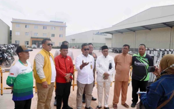 Thumbnail Berita - Ditolak Masuk, Komisi I DPRD Batam Gagal Sidak Dugaan TKA Ilegal