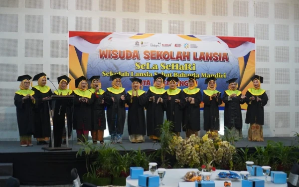 Thumbnail Berita - BKKBN Jateng Apresiasi Pemkot Pekalongan dengan Adanya Sekolah Lansia