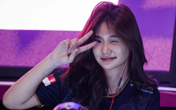 Thumbnail Berita - Kisah Inspiratif Naya Salsabila Purwono: Dari Rebutan Ponsel hingga Jadi Pro Player dan Brand Ambassador DEWA United Esports