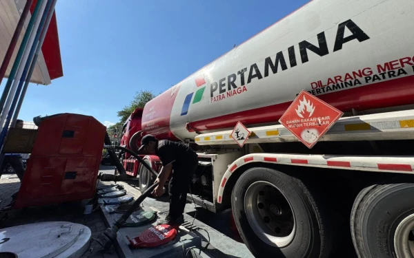 Thumbnail Berita - Pertamina Patra Niaga Jatimbalinus Jamin Ketersediaan Pasokan Energi Selama Libur Nataru