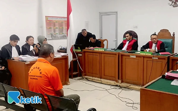 Thumbnail Berita - Sudah Berdamai, Suseno Tetap Dituntut 5 Bulan Penjara dalam Kasus Aspal Rp3,3 Miliar