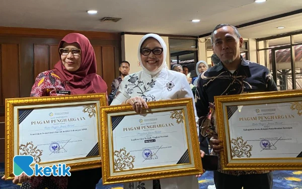 Thumbnail Berita - Kemendukbangga Apresiasi Jawa Barat Terbaik Pemutakhiran PK25