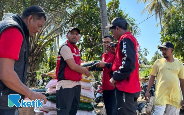 Thumbnail Berita - BMI Aceh Gerak Cepat Dampingi Risma, Salurkan Bantuan ke Daerah Terisolir Banjir