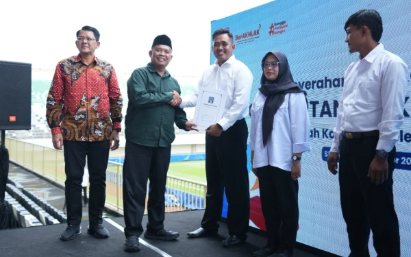 Thumbnail Berita - Di Sleman 3.513 PPPK Terima SK, Bupati Harda Kiswaya: Malu Jika Pelayanan Setengah Hati