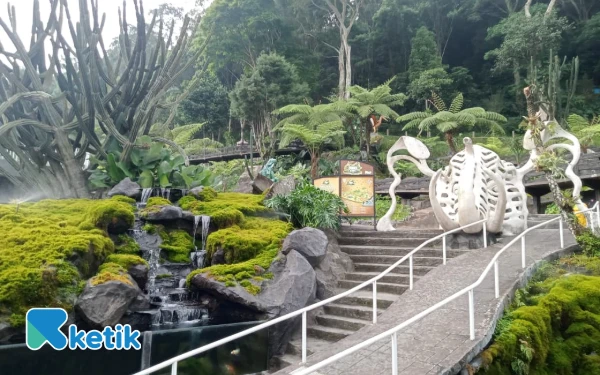 Thumbnail Area dino ranch yang ada di Taman Rekreasi Selecta. (Foto:  Sholeh/Ketik.com)