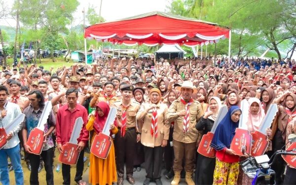 Thumbnail Berita - Gerakkan 3 Ribu Kader, Ketua Kwarda Jatim Ajak Pramuka Tanamkan Wawasan Kebangsaan dan Kepedulian Sosial di Trenggalek