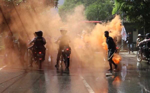 Thumbnail Berita - Tangani Ancaman Cyber Attack di Pelabuhan Celukan Bawang, Ratusan Personel Gabungan Dikerahkan