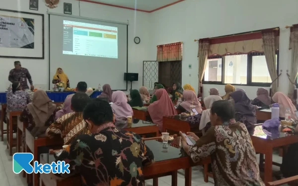 Thumbnail Berita - SMA Negeri 1 Petarukan Pemalang Luncurkan Aplikasi SiBISA, Solusi Digital Tingkatkan Layanan Administrasi Sekolah