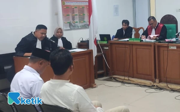 Thumbnail Berita - Drama Sidang Jaksa Gadungan: Menyamar dan Peras Pejabat Hingga Rp21 Juta, Berakhir di Meja Hijau Palembang!