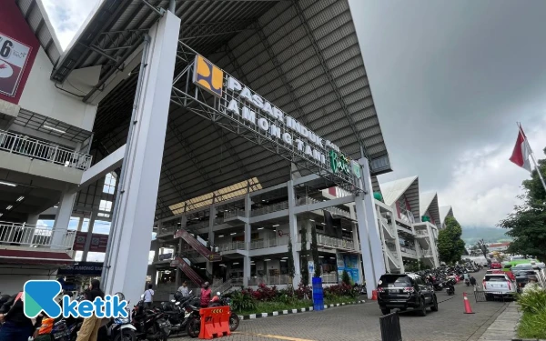 Thumbnail Berita - Diresmikan Jokowi 2 Tahun Lalu, Pasar Induk Among Tani Kota Batu Raih Pengakuan Nasional