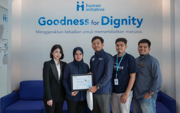 Thumbnail Berita - Persik Kediri dan Athletes For Good Serahkan Hasil Lelang Jersey untuk Korban Banjir Bencana Sumatera