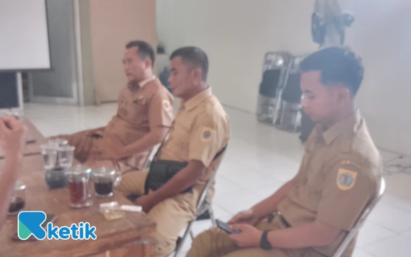 Thumbnail Berita - Pelaksanaan Program PTSL di Desa Dukuhbadag Diduga Langgar Aturan, Ini Klarifikasi Panitia