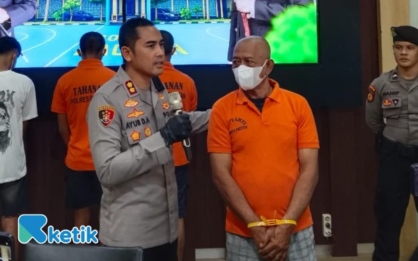 Thumbnail Berita - Polisi Pacitan Paparkan Kronologi Kasus Tarman: Nekat Flexing guna Yakinkan Calon Istri