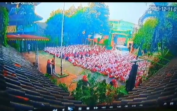 Thumbnail Berita - Duh, Mobil MBG Tabrak 19 Siswa di SDN 01 Kalibaru Jakarta Utara