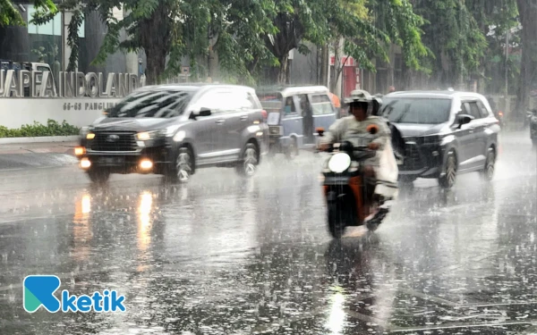 Thumbnail Berita - Cuaca Kota Palangkaraya 12 Desember 2025 Diprakirakan Cerah Berawan, Ambon Hujan Ringan