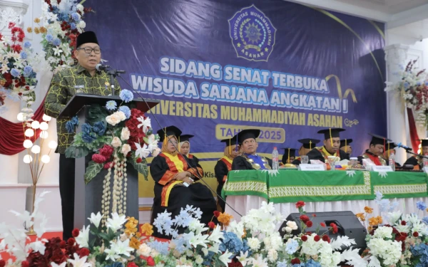 Thumbnail Berita - Pemkab Asahan Hadiri Wisuda Perdana Sarjana UMMAS Tahun 2025