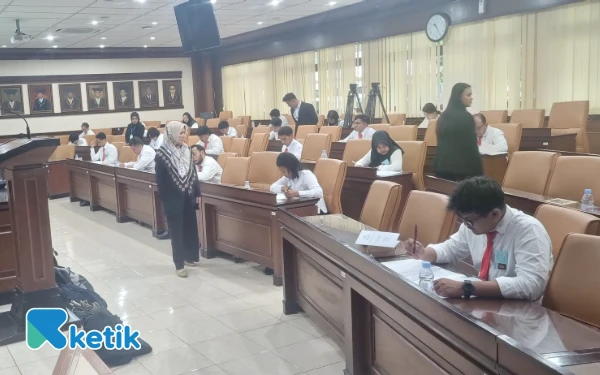 Thumbnail Berita - Calon Advokat Lintas Wilayah Mengikuti UPA Peradi 2025 DPC Bantul di FH UGM Yogyakarta