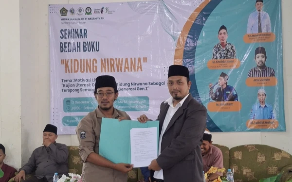 Thumbnail Berita - Seminar Bedah Buku Kidung Nirwana, Motivasi Literasi untuk Generasi Gen Z di  YPPM  Darut Tauhid Al Hasaniyah Sendang Senori Tuban