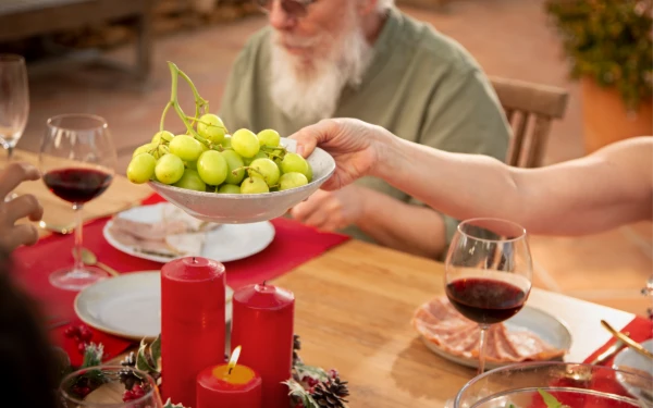 Thumbnail Berita - Tak Melulu Kembang Api, Ini Cara Unik Negara-Negara Dunia Merayakan Tahun Baru
