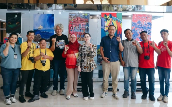 Thumbnail Berita - Ketua TP PKK Arumi Apresiasi Pameran Lukisan dan Foto Karya Anak Disabilitas