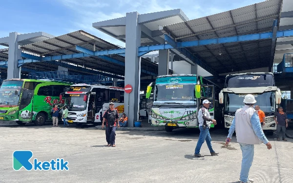 Thumbnail Berita - Waspada Lonjakan Penumpang Libur Nataru, Terminal Arjosari Malang Siaga Hadapi 9.000 Penumpang