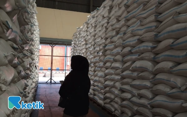 Thumbnail Berita - Andalkan Beras Lokal, Bulog Malang Mampu Salurkan hingga 100 Ton Beras Per Hari