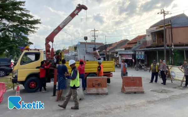 Thumbnail Berita - Jelang Nataru, Ruas Pejagan-Prugpuk Brebes Bisa Dilalui, Aspal Terhampar Mulus Disertai Marka