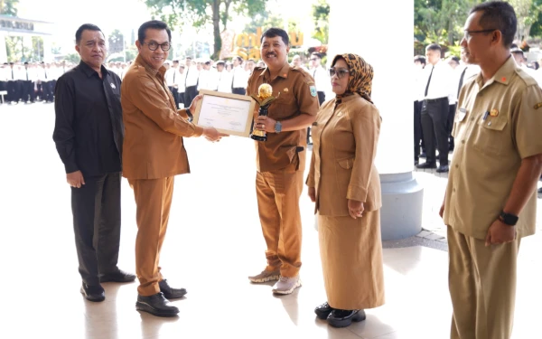 Thumbnail Berita - Bangga! 5 Sekolah Raih Adiwiyata, Wali Kota Batu: Hasil Kerja Kolektif