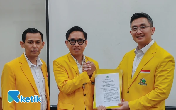 Thumbnail Berita - Muammar Jabat Sekretaris Golkar Lebak, Harap Dapat Menjalankan Amanah dengan Baik