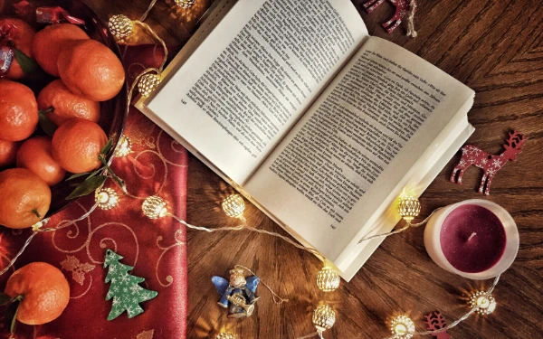 Thumbnail Berita - Jólabókaflóð: Tradisi Unik 'Banjir Buku' di Islandia yang Bikin Natal Lebih Bermakna